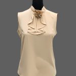 تاپ یقه گل دار