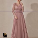 پیراهن ماکسی مجلسی زنانه صورتی سایز ۴۲ تا ۴۸ و قد از سرشانه 155 سانت ، تنه پولکی و دامن حریر آستردار